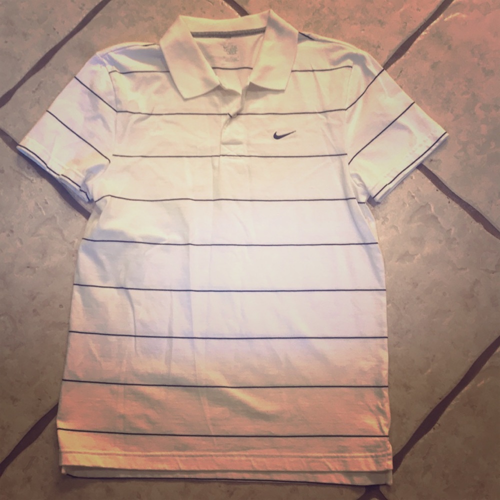 NWOT Men’s Nike Polo - Size M